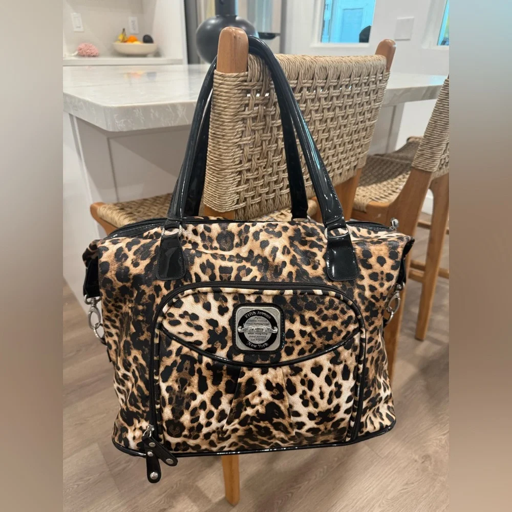 Kathy Van Zeeland Leopard Animal Print Duffle Travel Shoulder Weekender Purse XL - Picture 11 of 16